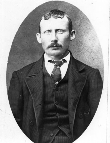 038: Maurice Barry. [courtesy of Maurice Barry]Maurice Barry, 1830 to 1929. Father to William and a GF to Maurice, Denis, Johanna (Josie Carroll), Vincent, Patrick and William
Died of sarcoma, treated by radium in St. Anthony.
(Photo incorrectly identified as William Barry, revised Dec 31/22)